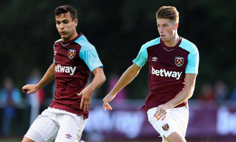 中场球员接 中场球员接